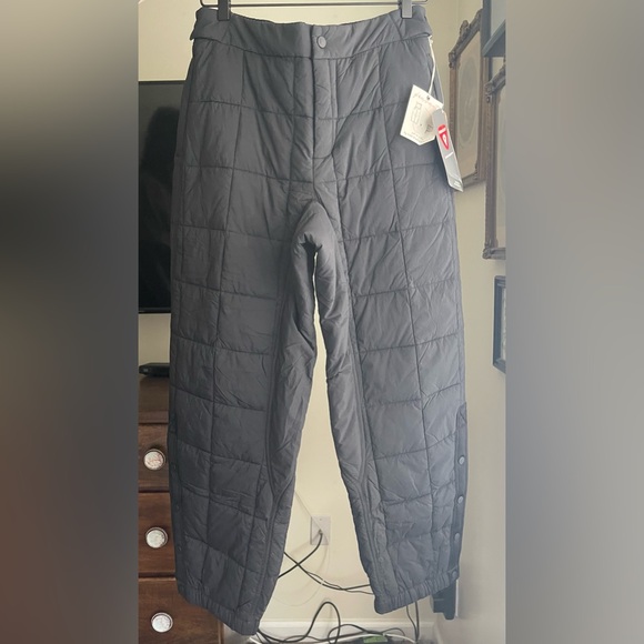 NWT- FP Movement Pippa Packable Puffer Pants - Picture 3 of 3